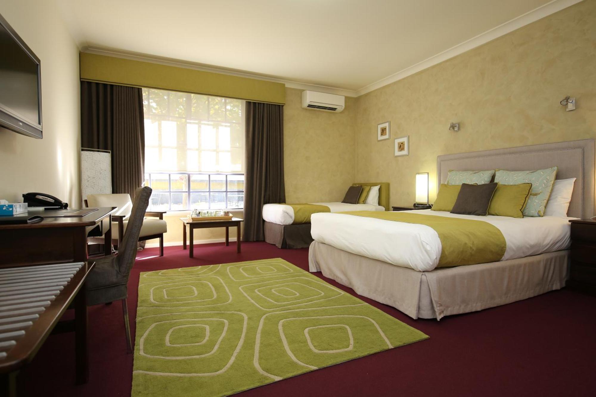 Mahogany Inn And Distillery Mahogany Creek Ngoại thất bức ảnh