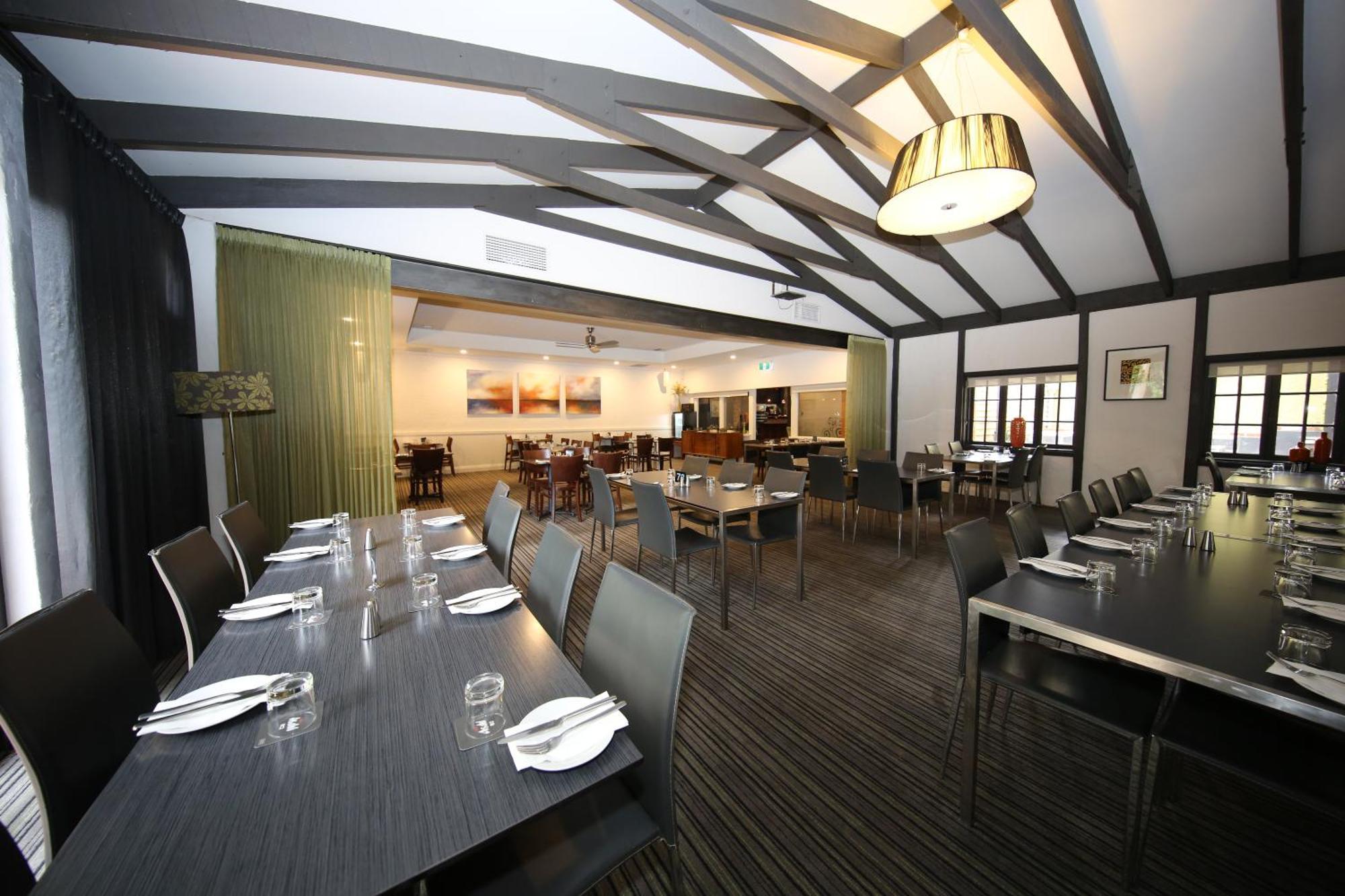 Mahogany Inn And Distillery Mahogany Creek Ngoại thất bức ảnh
